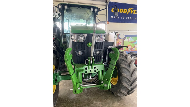 TRAKTORI UNIVERSAALNE ESIRIPPSÜSTEEM CAT. 2 1500 KG - ROHELINE (RAL 6001)