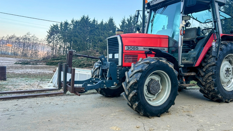 UNIVERSALE FRONTHYDRAULIK KAT 2 FÜR TRAKTOR 1500kg