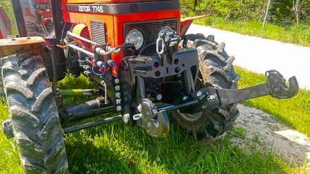 UNIVERSALE FRONTHYDRAULIK KAT 2 FÜR TRAKTOR 1500kg