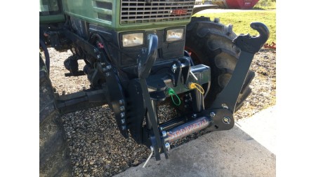 KIT HIDRÁULICO FRONTAL UNIVERSAL 2KAT PARA TRACTOR 1500KG